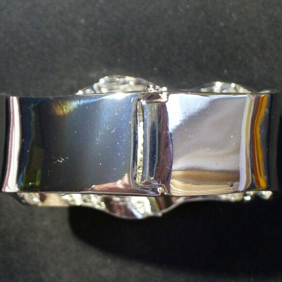 NINE WEST Mod/Contemporary Silver Abstract Molten Clamper Hinged Bracelet**NEW! - Picture 4 of 7